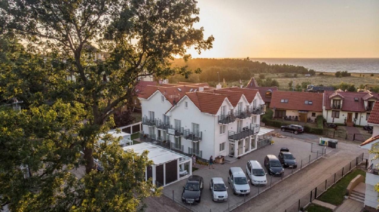 Palisander Z Widokiem Na Morze Trzęsacz Exterior foto